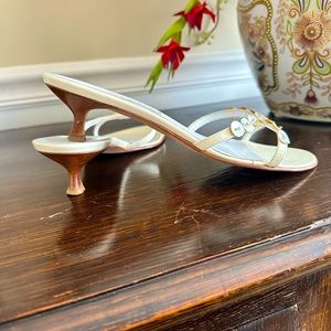 ISAAC Made in Italy Cross Strap Ivory Mother of Pearl Slides Size 8